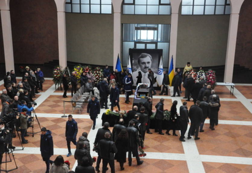 В Киеве попрощались с Виктором Чановым