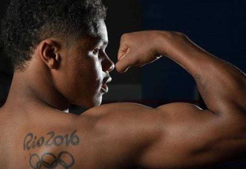 Top Rank подписала главную звезду любительского бокса США