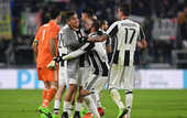 Серия А: Ювентус не испытал проблем с Кротоне, Милан вдевятером вырвал победу