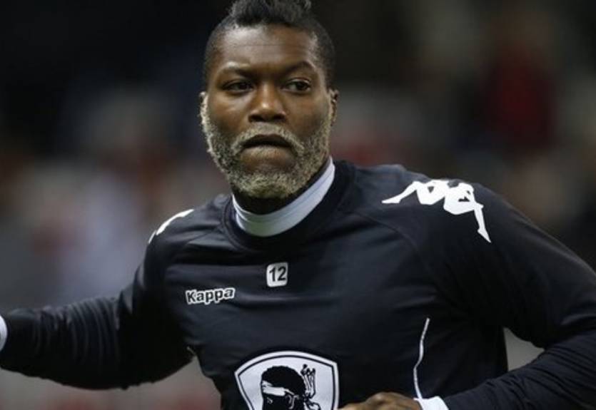 Завершивший карьеру Сиссе решил стать диджеем