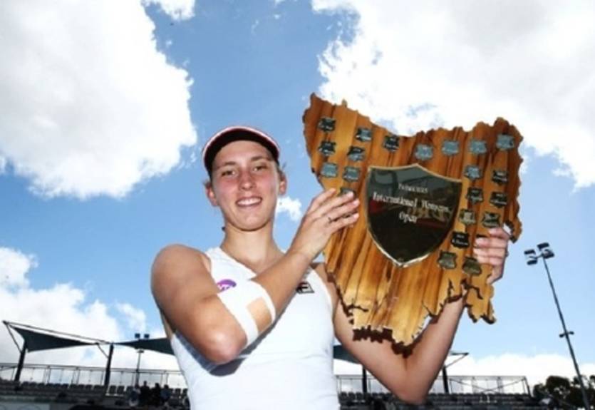 Хобарт (WTA). Никулеску неожиданно уступает титул Мертенс
