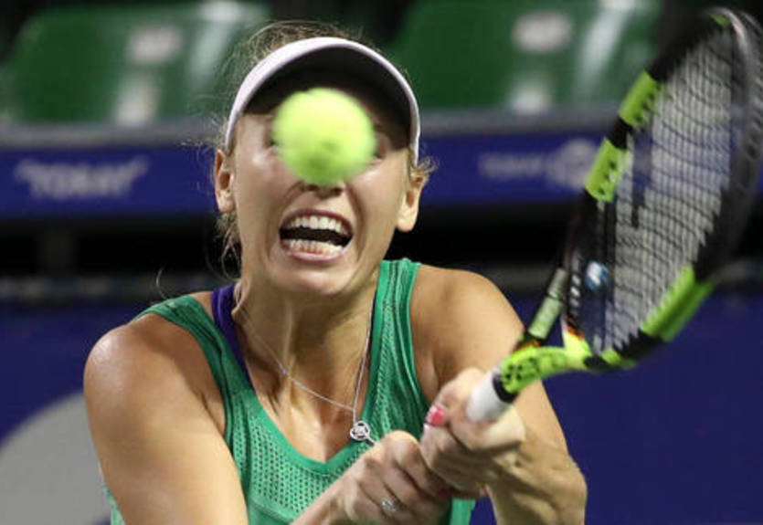 Сидней (WTA). Возняцки вылетает, Конта и Радваньска идут дальше