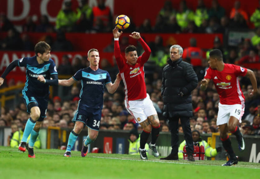 13-я виктория Челси, подарок МЮ Фергюсону