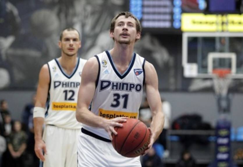 Суперлига. Днепр разгромил Запорожье