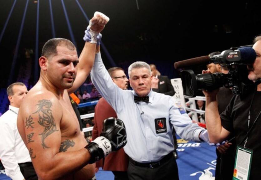 Официально: Джошуа проведет бой с Молиной