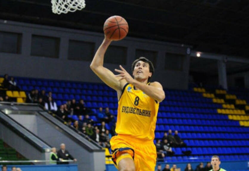 Суперлига. Будивельник разбил Запорожье