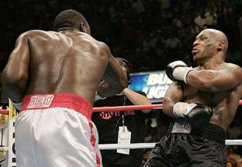 Обидчик Тайсона возобновил карьеру