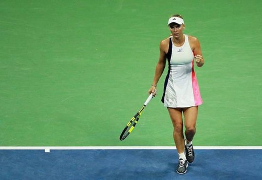 Возняцки и Младенович разыграют титул в Гонконге