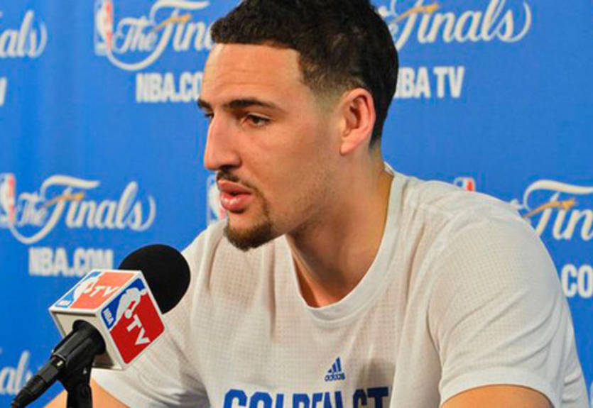 НБА. Пес Томпсона испортил ему интервью