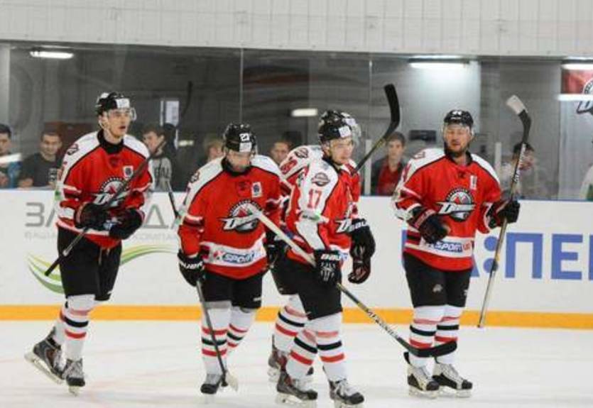 В УХЛ осталось 6 команд