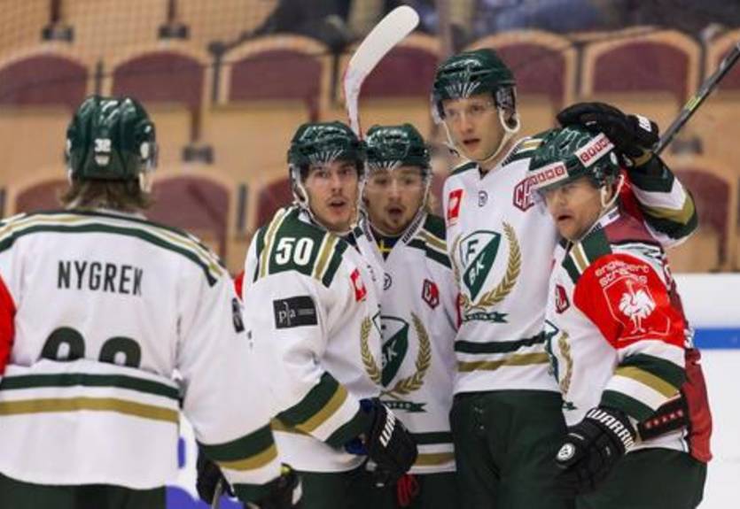 Лига чемпионов. Уверенные победы Цуга, Фарьестада, Ювяскюли и Давоса