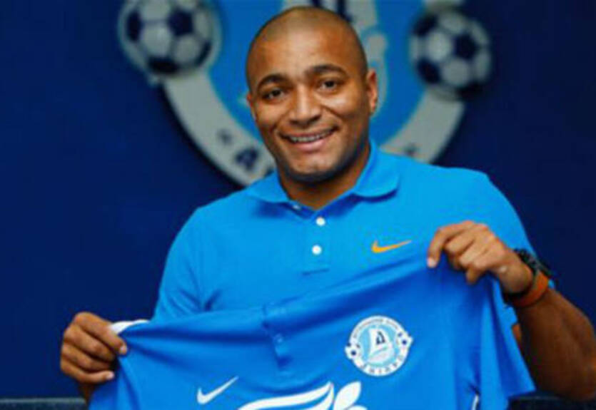 Пико подписал контракт с Днепром