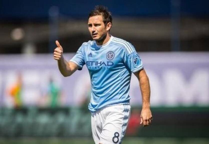 Лэмпард посмеялся над своей статистикой в игре FIFA 16