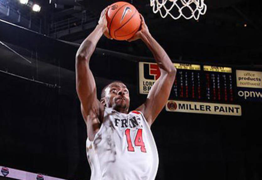 НБА. Жан-Шарль возвращается в Сан-Антонио