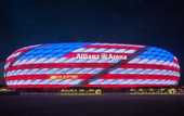 Альянц Арена окрасилась в цвета США