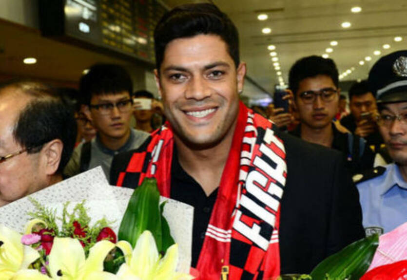 Китайские фанаты встретили Халка, как божество