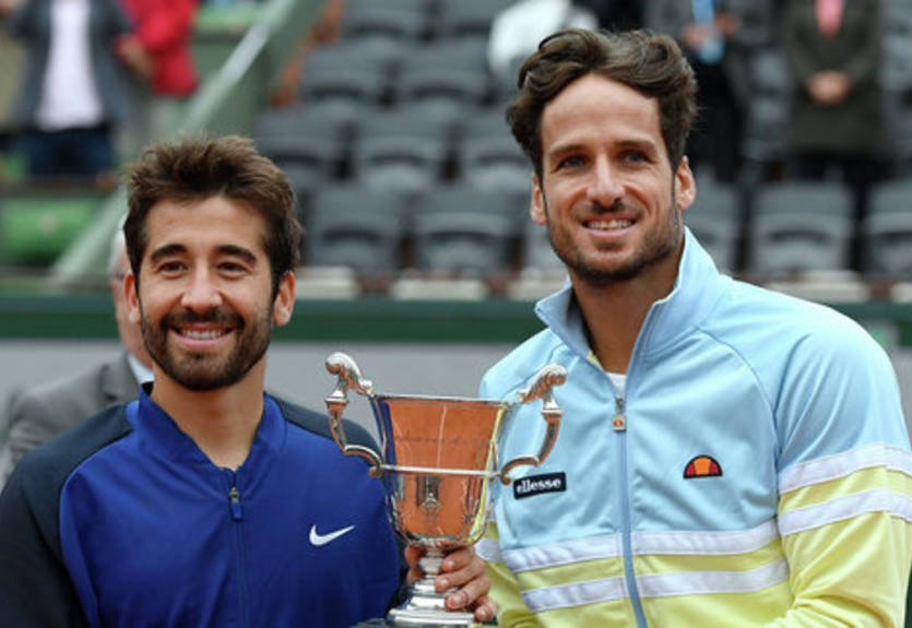 Испанский дуэт доминирует в парном разряде на Ролан Гаррос.