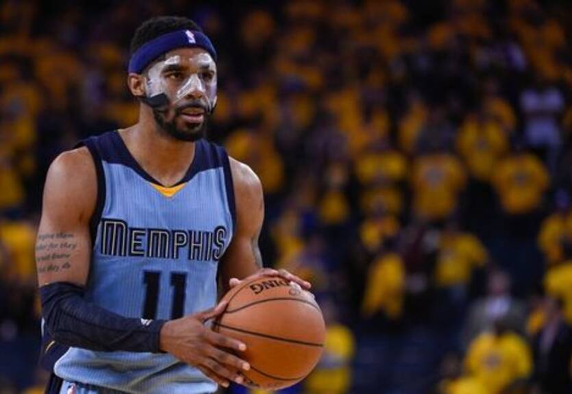 НБА. Сан-Антонио попробует подписать Конли