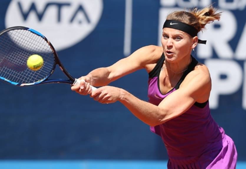 Шафаржова берет титул в Праге