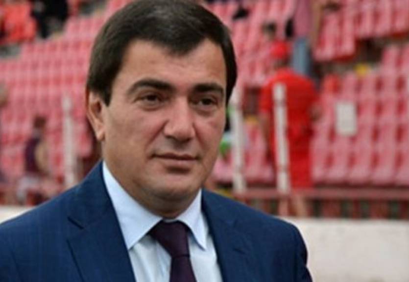 Исраелян: "Стадион Стали будет строиться"