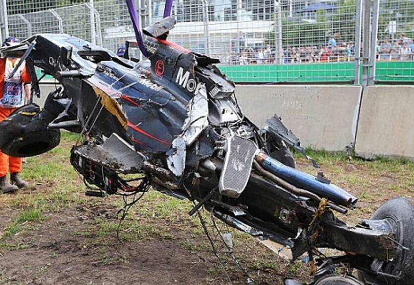 Алонсо: "На скорости 300 км/ч небольшой контакт может привести к серьезной аварии". ВИДЕО