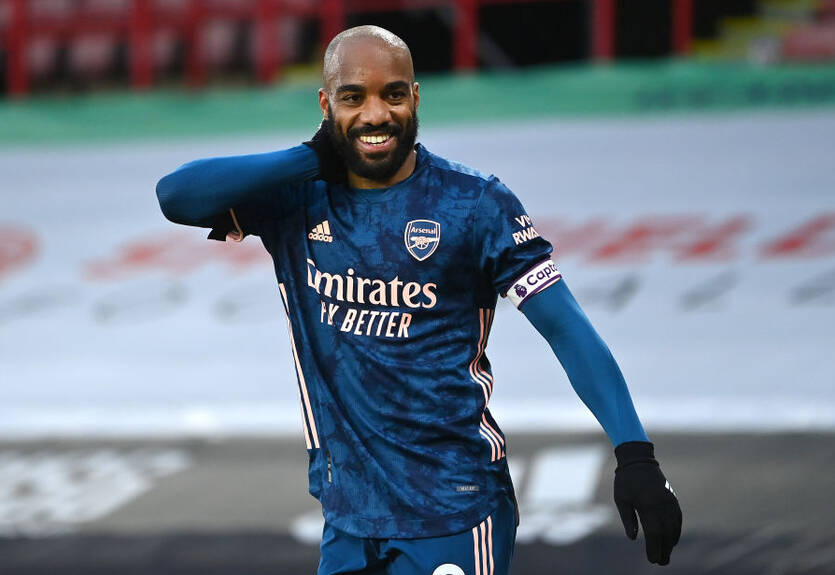 Пять игроков Арсенала - в команде недели Лиги Европы Пять игроков Арсенала - в команде недели Лиги Европы