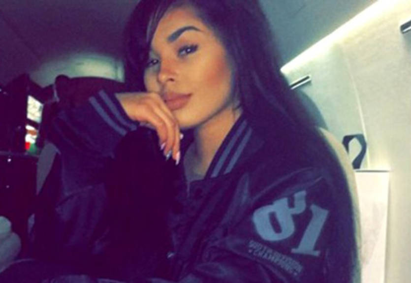 Флойд Мэйвезер крутит роман с продавщицей из магазина одежды. ФОТО