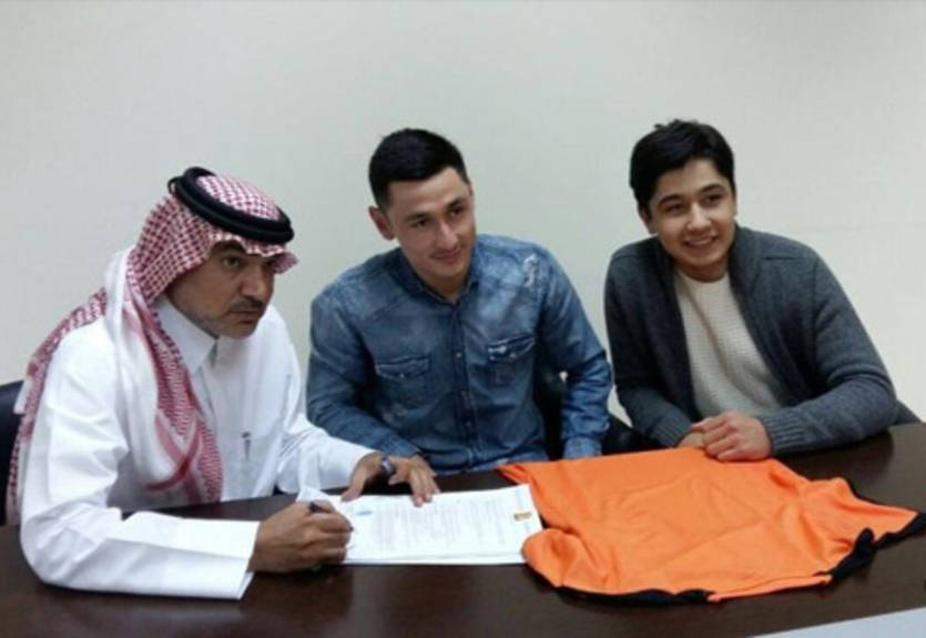 Турсунов перешел в Умм-Салаль