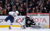 НХЛ. Сухие разгромы от Сан-Хосе и Аризоны, поражение Лос-Анджелеса в серии буллитов