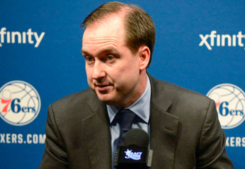 НБА. Хинки признал, что допускал ошибки на посту ГМ Филадельфии