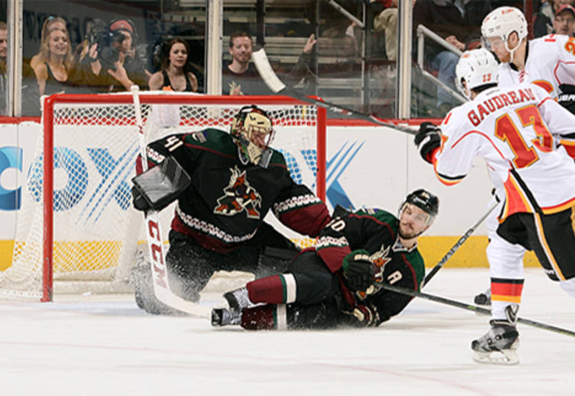 НХЛ. Успех Бостона, Баффало и Вашингтона, поражения Нью-Джерси, Айдендерс и Ванкувера