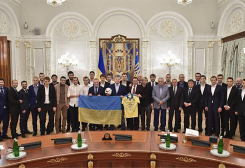 Футболисты сборной Украины побывали на приеме у Порошенко