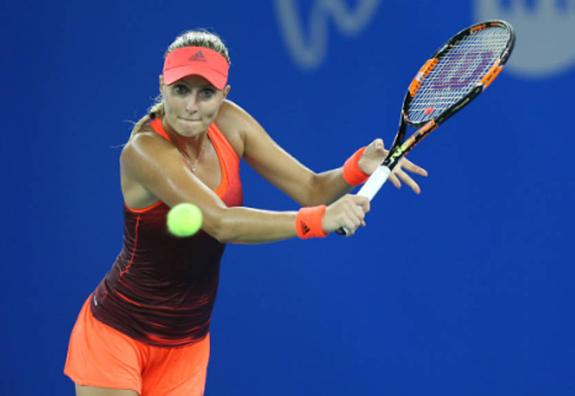 Тяньцзинь (WTA). Победы Младенович и Плишковой