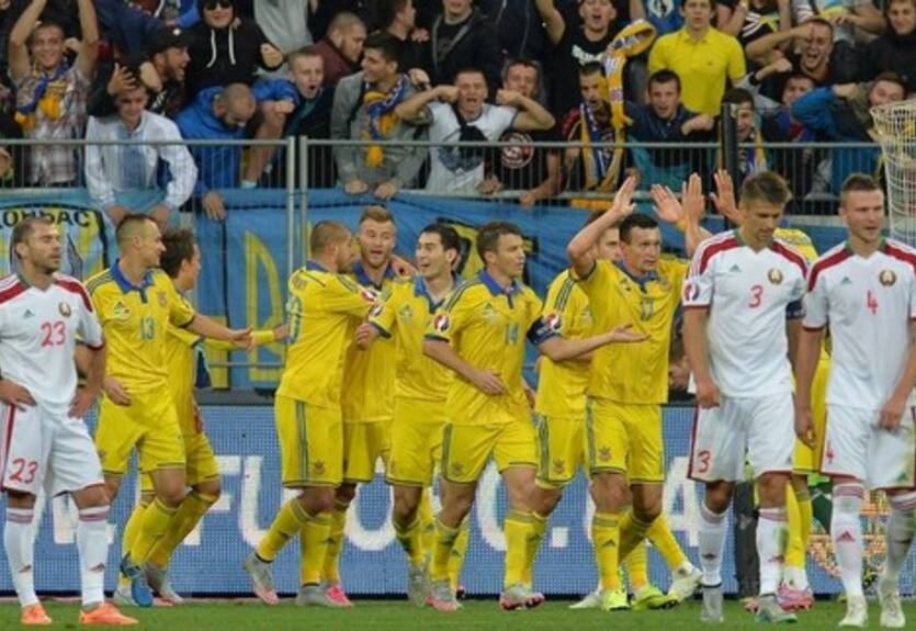 Севилья поддержала сборную Украины
