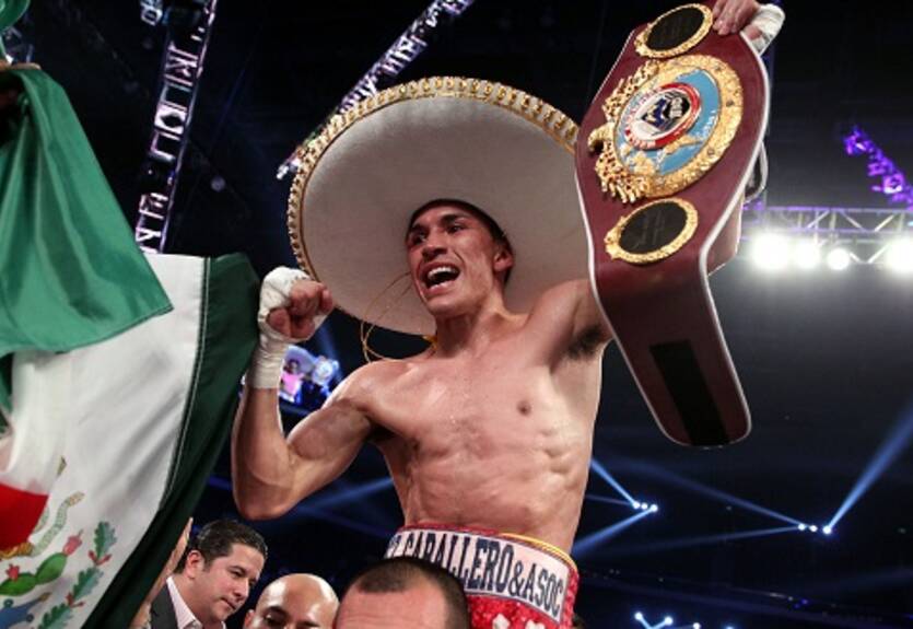 Эстрада избил и остановил Маркеса