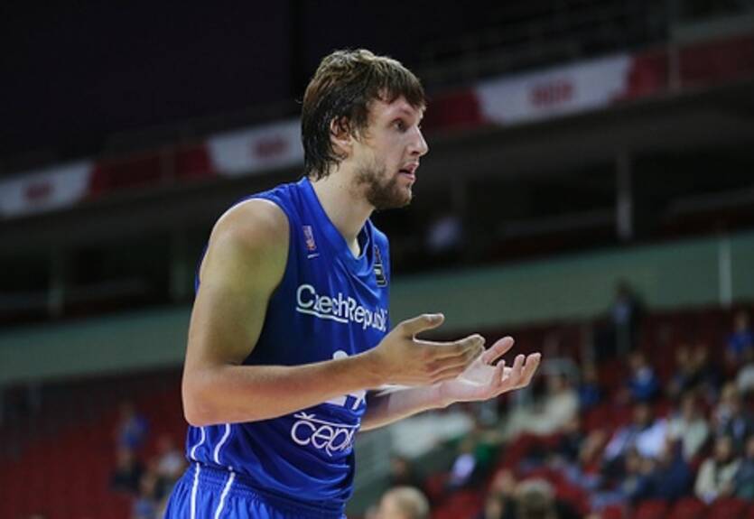 Веселы вновь востребован в НБА