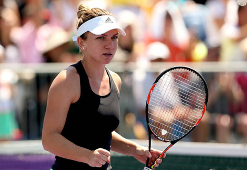 Торонто (WTA). Трудовые победы Халеп и Бенчич, уверенные успехи Серены и Иванович