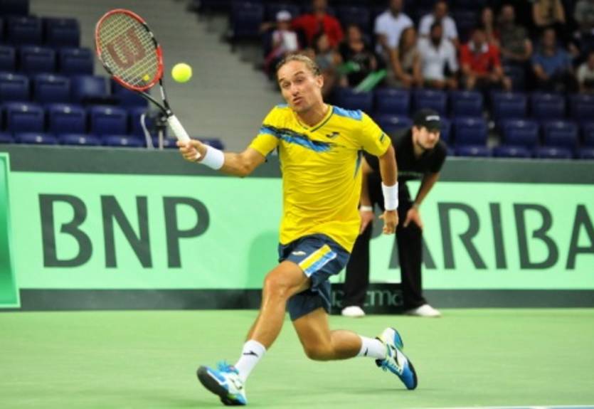 Кубок Дэвиса. Долгополов справился с Яновичем, Стаховский проиграл Псижесны