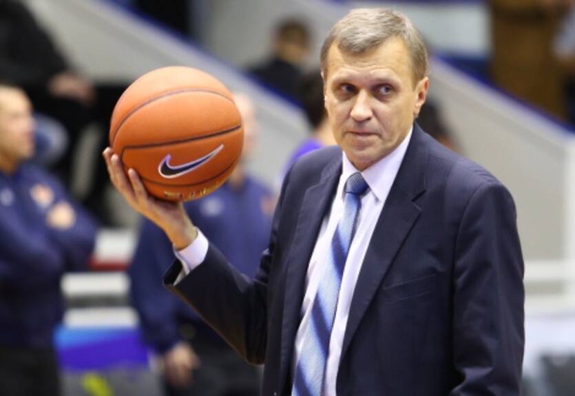 Кирилл Большаков — главный тренер Красного Октября