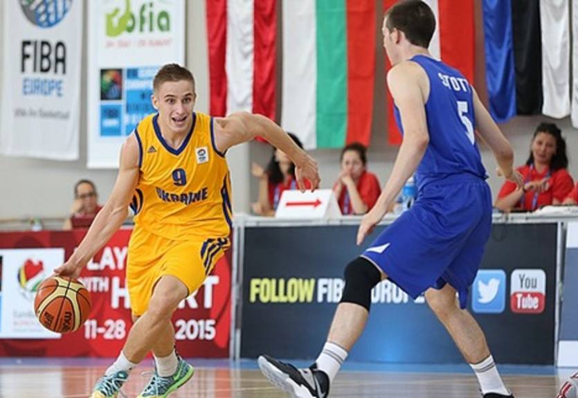 ЧЕ U-20. Украина начинает чемпионат с уверенной победы над Польшей