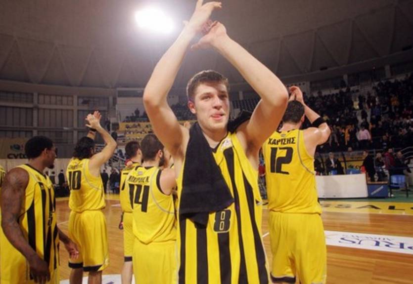 Везенков переходит в Барселону