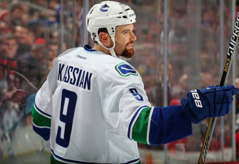 НХЛ. Ванкувер обменял Кассьяна в Монреаль