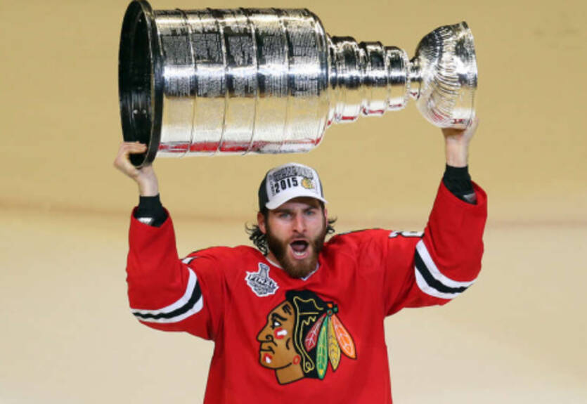 НХЛ. Чикаго: Саад обменян в Коламбус