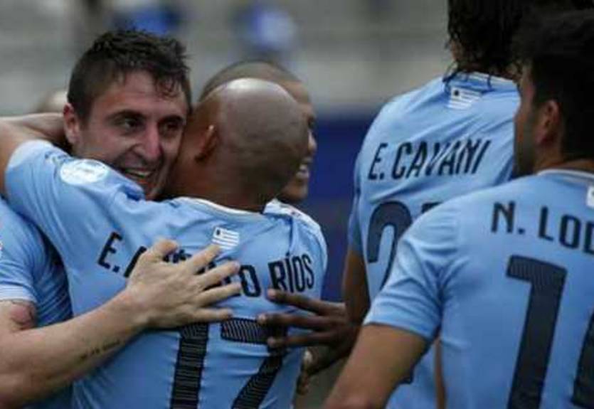 Уругвай справился с Ямайкой