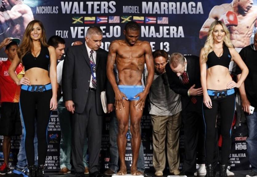 Уолтерс потерял титул на весах, бой с Ломаченко под угрозой