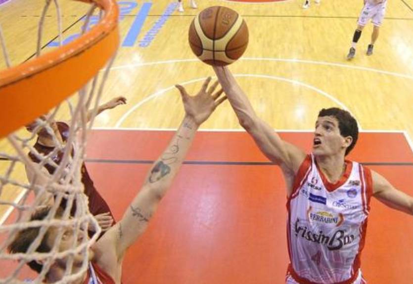 Италия. Сассари в шаге от Сенсации, Реджио не отпускает Венецию