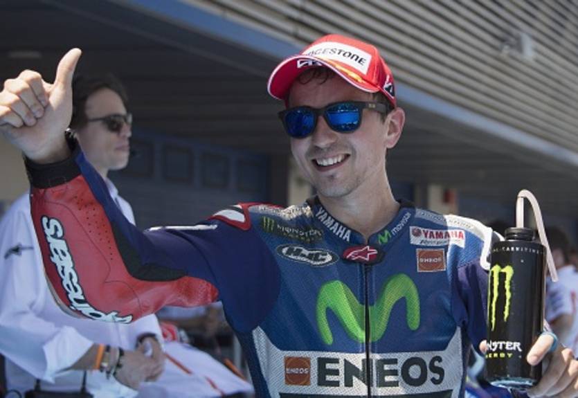 MotoGP. Лоренсо: "Летать в облаках я не буду"