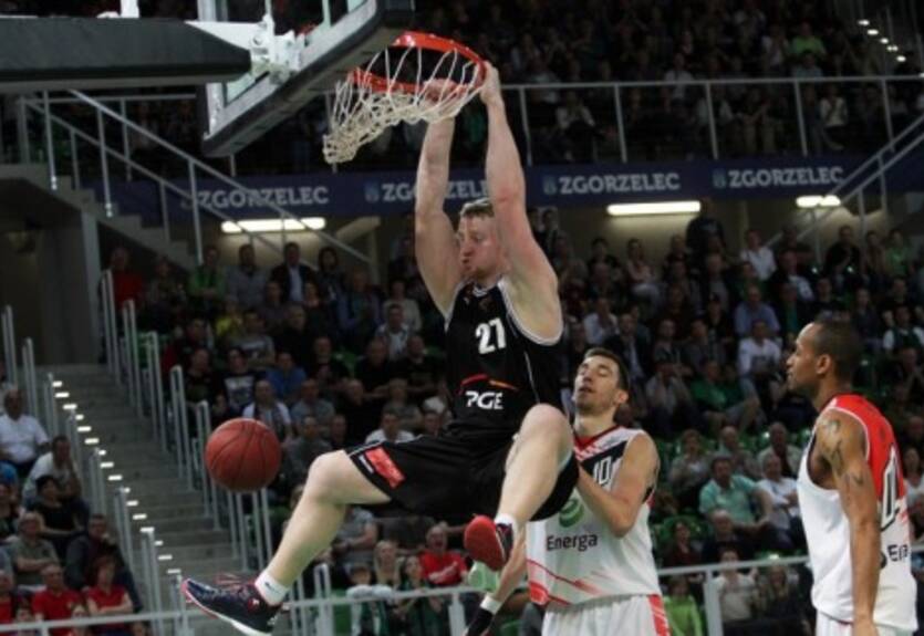 Польша. Туров повел в серии со Слупском