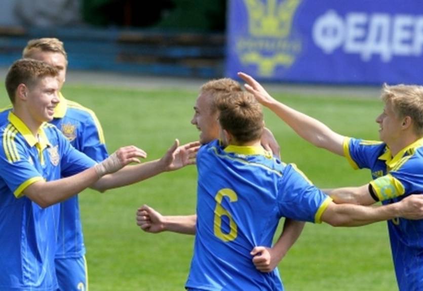 Украина U-19 квалифицировалась на Евро-2015