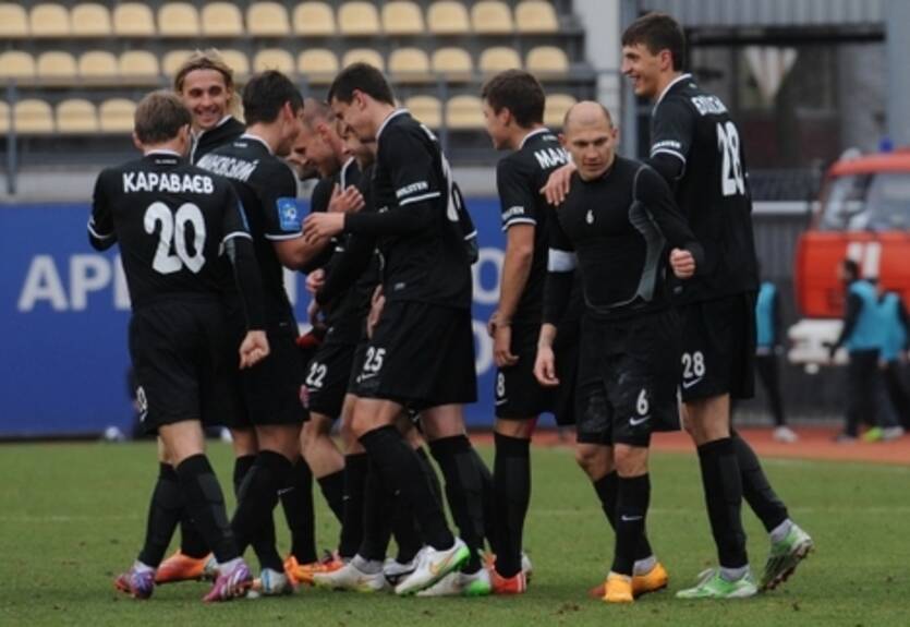 Заря уверенно переиграла донецкий Металлург